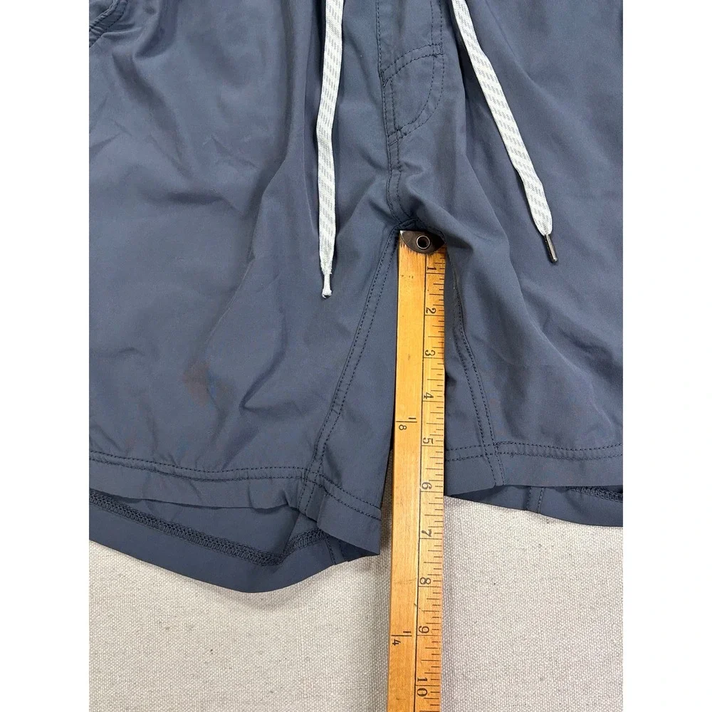 Vuori Banks Shorts Mens Medium Charcoal Grey Athletic Swim Trunks Drawstring